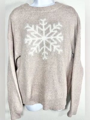 Maurices Cozier Than Cashmere Snowflake Crewneck Sweater Size Medium thumbnail 2