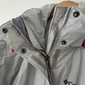 Columbia Women’s Gray‎ Jacket With Hood thumbnail 4