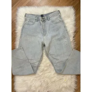 Gap Light Wash Relaxed Fit Tapered Leg Jeans 31/ 10 NEW thumbnail 2