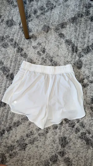 Lululemon Shorts thumbnail 2