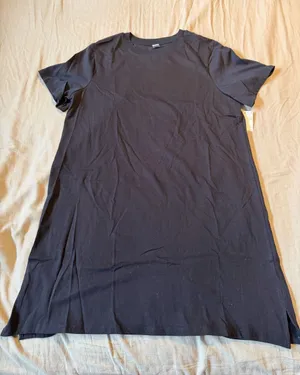 Old Navy Black Short Sleeve Crewneck Tee Dress thumbnail 1