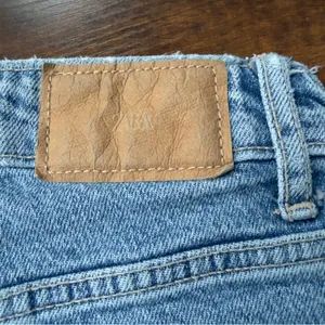 Zara Light Wash Blue Denim Jeans Straight Leg High Waist Size 0 thumbnail 13