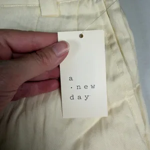 A New Day Pants Women's Size 4 Cream Wide Leg Elastic Waist in Back NWT thumbnail 6