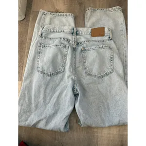 Aéropostale 90s Baggy High‎ Rise Distressed Jeans - Size 4 / 28" Waist thumbnail 4