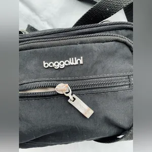 Spacious BAGGALLINI crossbody🖤🖤 thumbnail 6