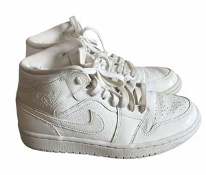 Nike White Mid-Top Leather Sneakers thumbnail 1
