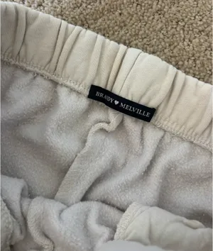 Brandy Melville Sweatpants thumbnail 2