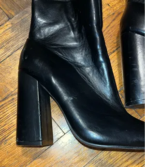 4.5” Heel Boots Black Size 8 thumbnail 5
