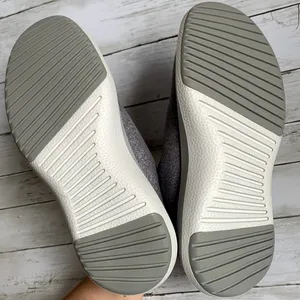 NWB‎ Allbirds Women's Wool Runner-Up Mizzle in Medium Gray thumbnail 6