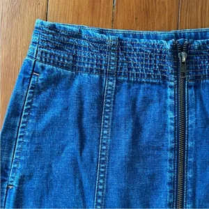 Madewell - Rigid Denim Zip Midi Skirt‎ in Farley Wash - Size 25 thumbnail 6