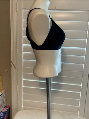 Everyday Black Wireless Triangle Bralette - Lightweight Comfort thumbnail 2