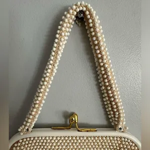Vintage Beaded Kiss Lock Handbag White thumbnail 2