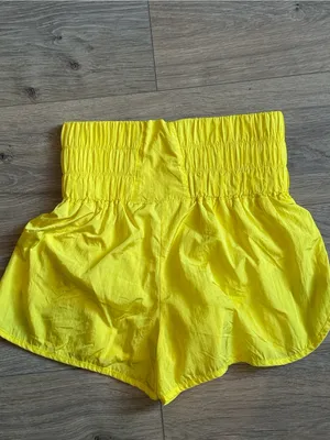 Athleisure Gorpcore Festival Running Yellow Stretch High-Waist Shorts Size XS thumbnail 2
