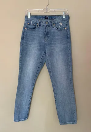 Gap Best Girlfriend Jeans thumbnail 1