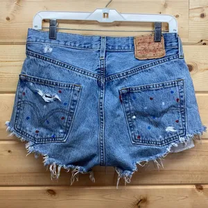 Levi's 501 Distressed Cut Off Shorts 32 thumbnail 4