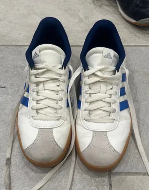 Adidas Women’s Blue Sneakers thumbnail 1