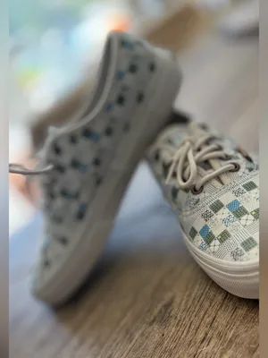 Vans unisex Tiles White Leather size 8.5 Like new condition thumbnail 8