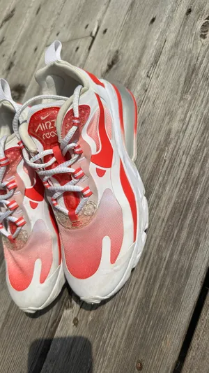 Nike Air Max 270 React thumbnail 3