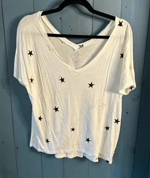 GAP White Star Pattern Short Sleeve Tee | Size Small thumbnail 1