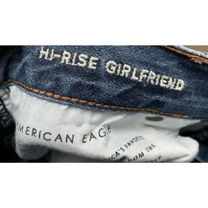 American Eagle hi-rise distressed, raw hem Girlfriend Jeans thumbnail 7