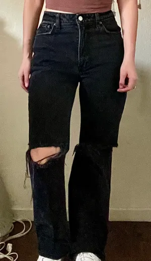 Abercrombie & Fitch Black Distressed Jeans thumbnail 2