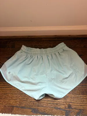 Lululemon Shorts Hotty Hot 2.5" thumbnail 2