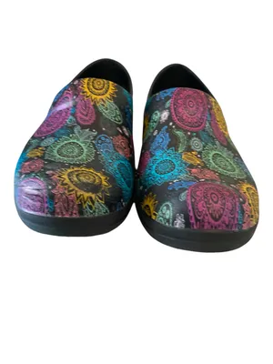 Crocs Neria Pro II Graphic Clogs non slip Mandala Paisley cottagecore kitchen thumbnail 5