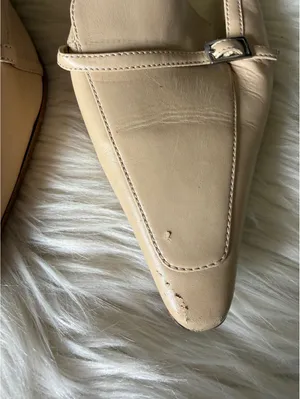 Anne Klein Beige Leather Slingback Heels Size 6.5M thumbnail 2