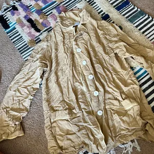 Sleeper‎ small button down top thumbnail 5