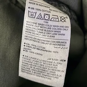 Old Navy Alpine Tundra Green Mid-Rise Wide-Leg Cargo Pants thumbnail 4