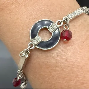 SWAROVSKI Crystal Swan Signed Silver-tone Toggle Bracelet 12.2g. thumbnail 3