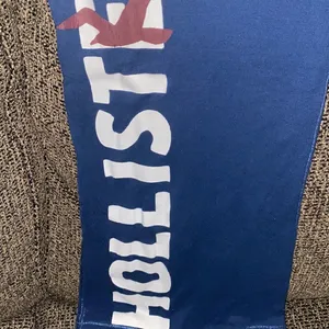 ✨Hollister Logo Racerback Tank✨ thumbnail 4