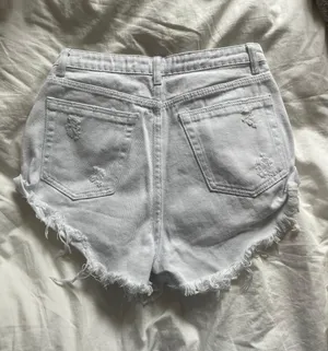 Jean Shorts thumbnail 2
