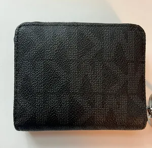 Michael Kors Wallet thumbnail 2