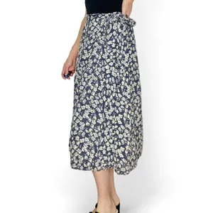 Caslon Grey & Yellow Floral Prairie Cottage Bohemian Midi Skirt thumbnail 3