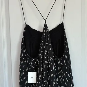 Kimchi Blue Urban Outfitters Black Floral Smocked High Low‎ Mini Dress Large NWT thumbnail 9