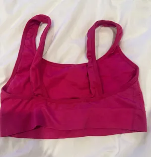 Pink sports bra Size 2 thumbnail 2