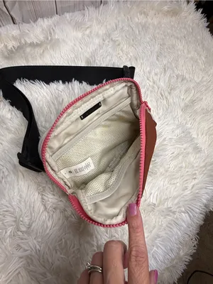 Lululemon Everywhere Belt Bag *1L -- OS -- Dark Terracotta/White Opal thumbnail 4