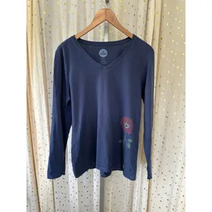 Life is Good 100% Cotton Namaste flower Long Sleeve Classic Fit Crusher Tee L thumbnail 2