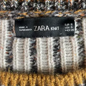 ZARA Gray Marled Knit Sweater with Gold Accents thumbnail 5