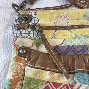Fossil Original Brand Floral Crossbody Bag Zip Closure Brown Strap Pockets thumbnail 2