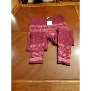 Fabletics Holiday Print Fair Isle Plaid Red Legging Xl Nwt Designer thumbnail 4