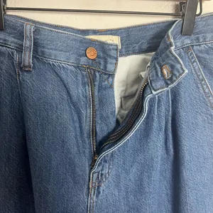 MADEWELL- The Harlow Wide-Leg Jean in Fairson Wash Size 29 thumbnail 5