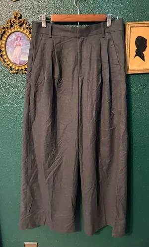 Banana Republic Wide Leg Gray Pants Size 8 Petite thumbnail 1