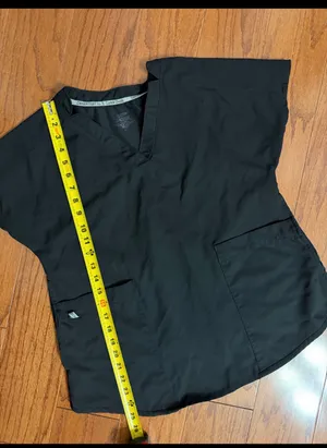 Climate Right by Cuddl Duds Black Short sleeve Scrub - Size Small thumbnail 7