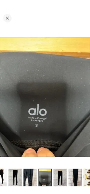 Alo Yoga High Waisted Ripped Warrior Legging Black Small Like New. Laser cut shred. Smoothing material. 12-13” waist 12” rise 29” inseam thumbnail 4