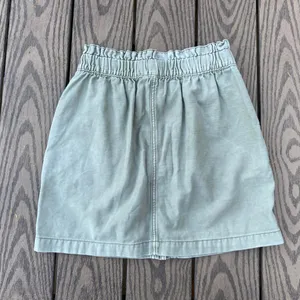 American Eagle size 4 green button up mini skirt western concert country denim thumbnail 2