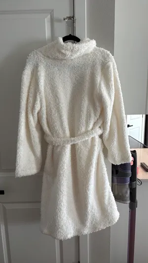 Ulta robe White thumbnail 5