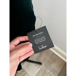 Lulus Velvet One Shoulder Dress XS Jewel Tone Emerald Green Pleated Cocktail NWT thumbnail 3