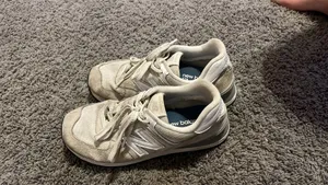 New Balance Shoes Women’s thumbnail 2